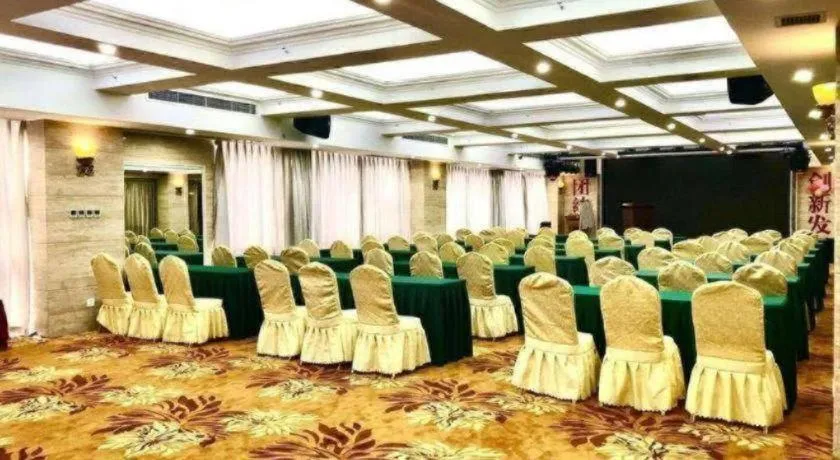 Vienna Hotel Chengdu Chadianzi Toursim Center