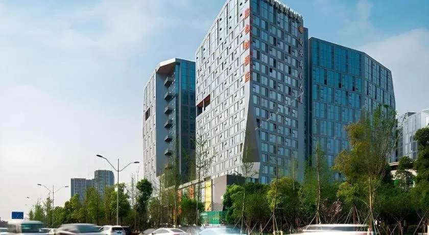 Vienna Hotel Chengdu Chadianzi Toursim Center