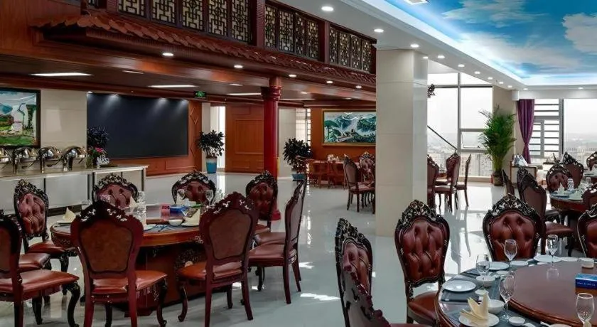 Vienna Hotel Chengdu Chadianzi Toursim Center