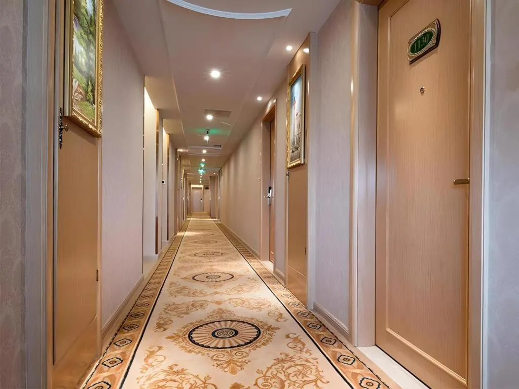 Vienna Hotel Chengdu Chadianzi Toursim Center