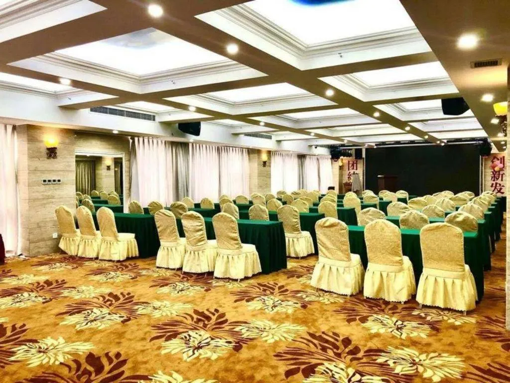 Vienna Hotel Chengdu Chadianzi Toursim Center