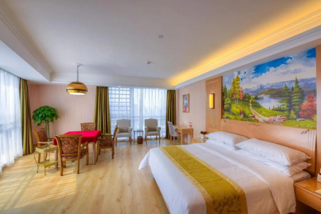 Bed in Vienna Hotel Chengdu Chadianzi Toursim Center