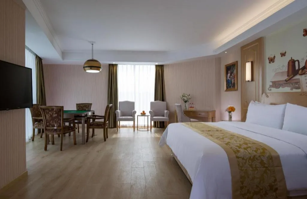 Bed in Vienna Hotel Chengdu Chadianzi Toursim Center