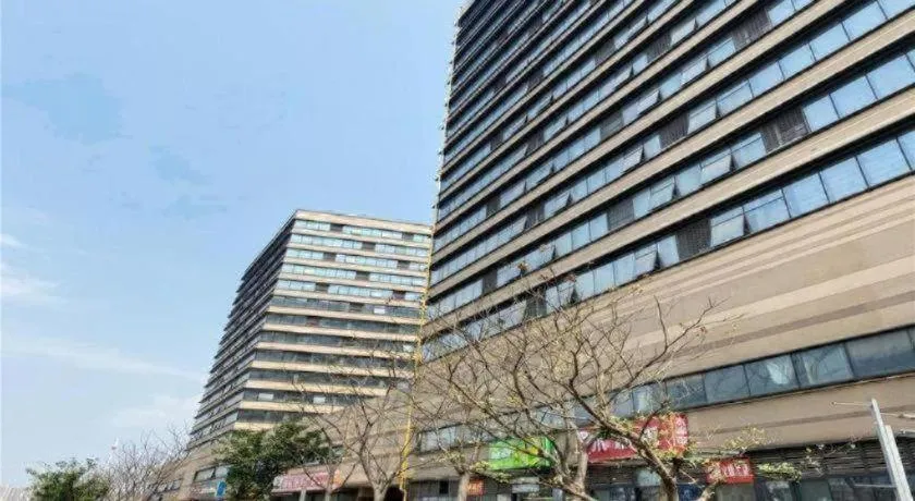 Vienna Hotel Nanchang West Station Guobo Metro Station