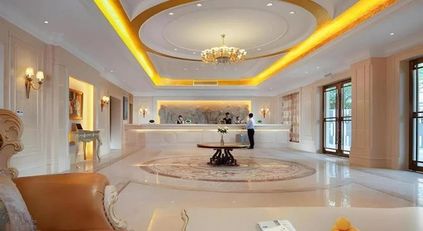 Vienna Hotel Nanchang West Station Guobo Metro Station