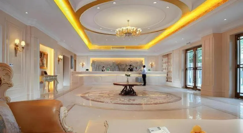 Vienna Hotel Nanchang West Station Guobo Metro Station