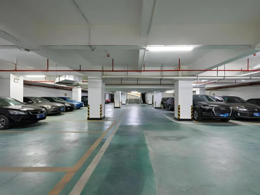 Vienna Hotel Guangdong Zhaoqing Sihui Center Jade Expo Market