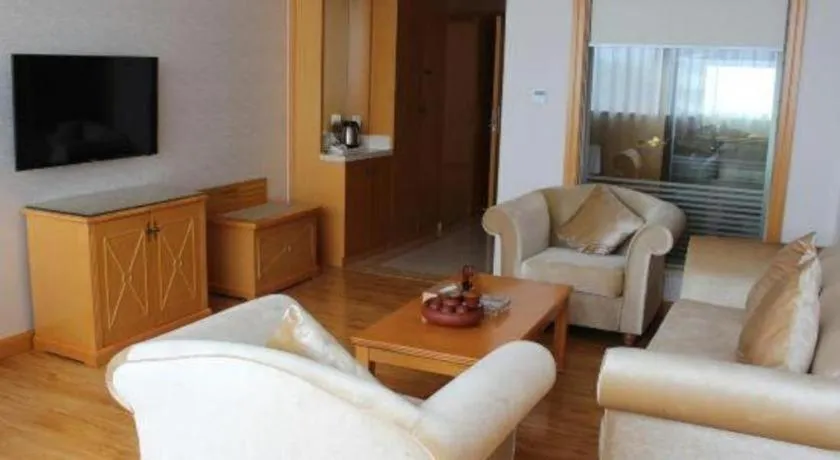 Vienna Hotel Guangdong Zhaoqing Sihui Center Jade Expo Market