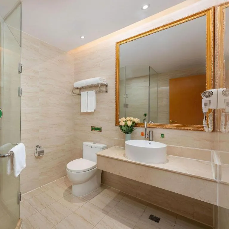 Vienna Hotel Guangdong Shantou South Bus Station