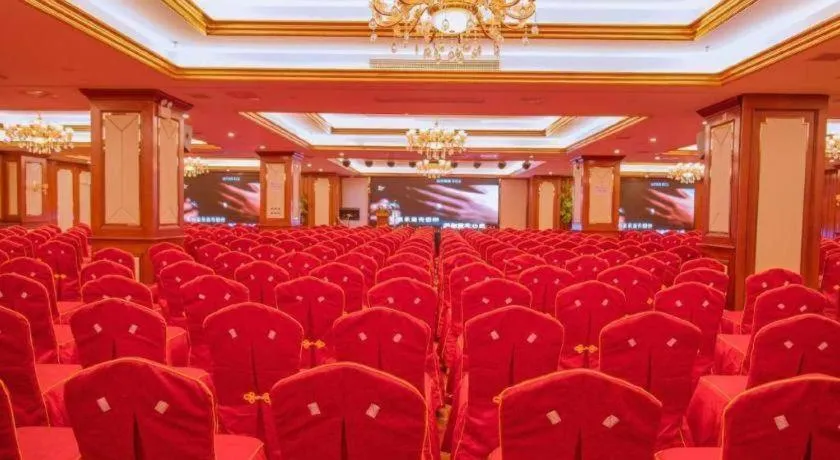 Vienna Hotel Guangdong Shantou South Bus Station