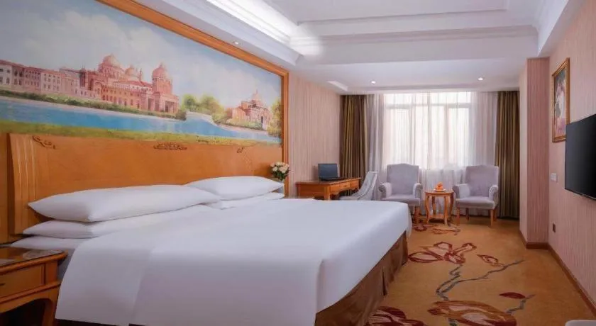 Bed in Vienna Hotel Guangdong Shantou South Bus Station