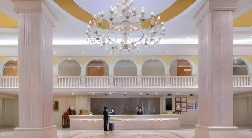 Vienna Hotel Guangdong Shantou South Bus Station