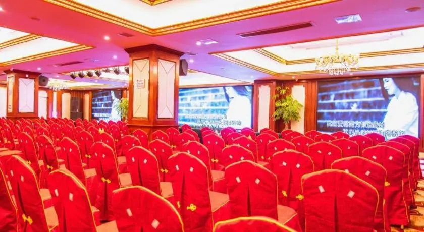 Vienna Hotel Guangdong Shantou South Bus Station