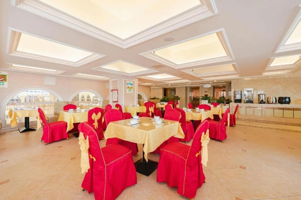 Vienna Hotel Guangdong Shantou South Bus Station