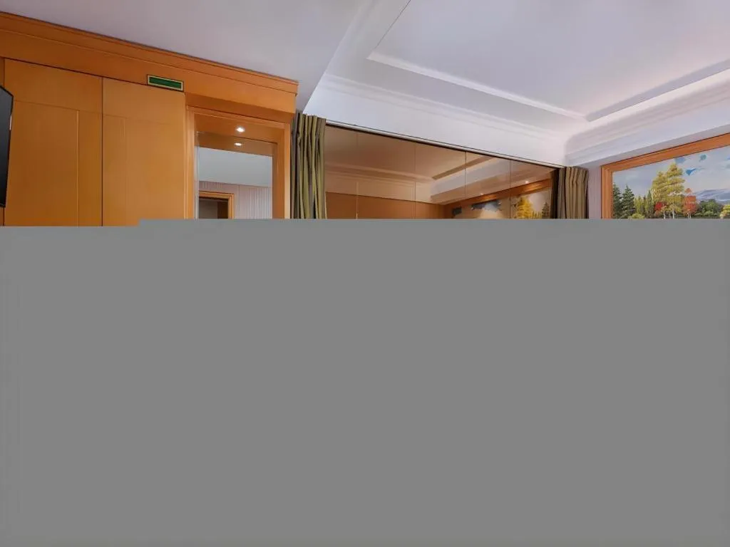 Vienna Hotel Guangdong Shantou South Bus Station