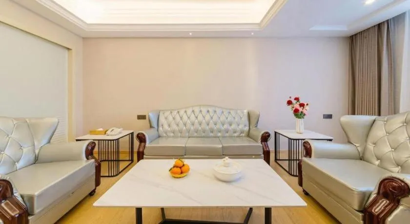 Vienna Hotel Guangdong Shantou South Bus Station