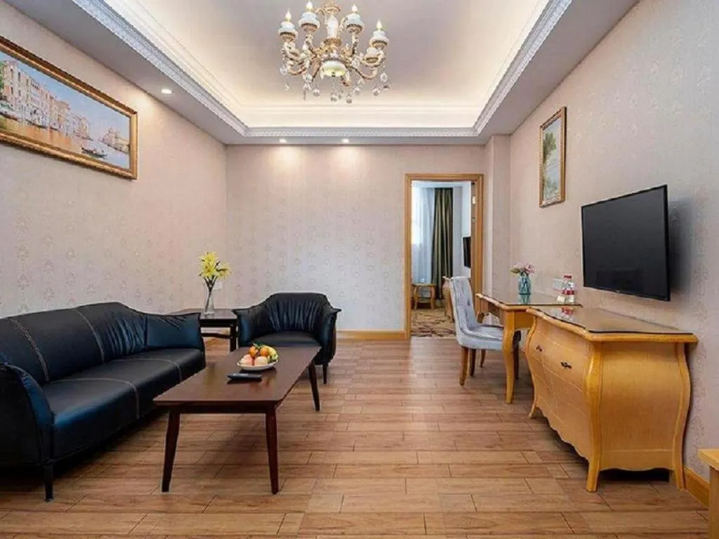 Vienna Hotel Shenzhen Longhua Good Day