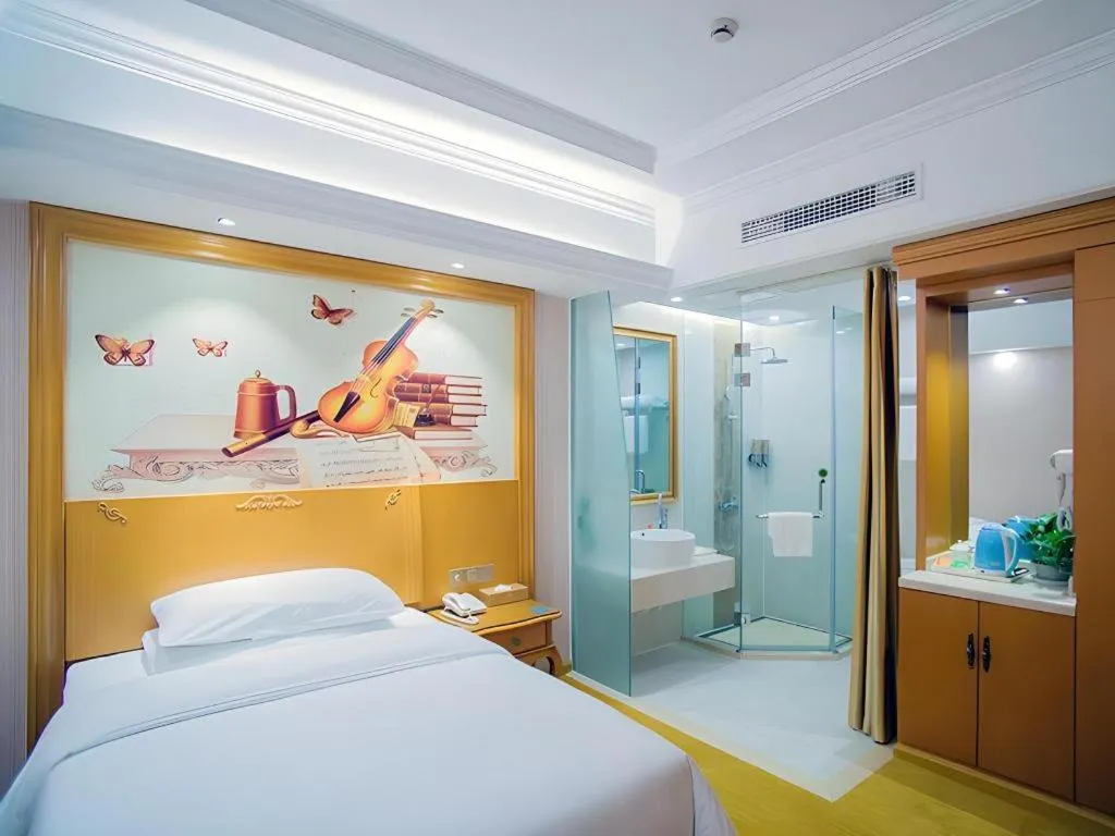 Bed in Vienna Hotel Shanghai Songjiang Market Miaoqian Street