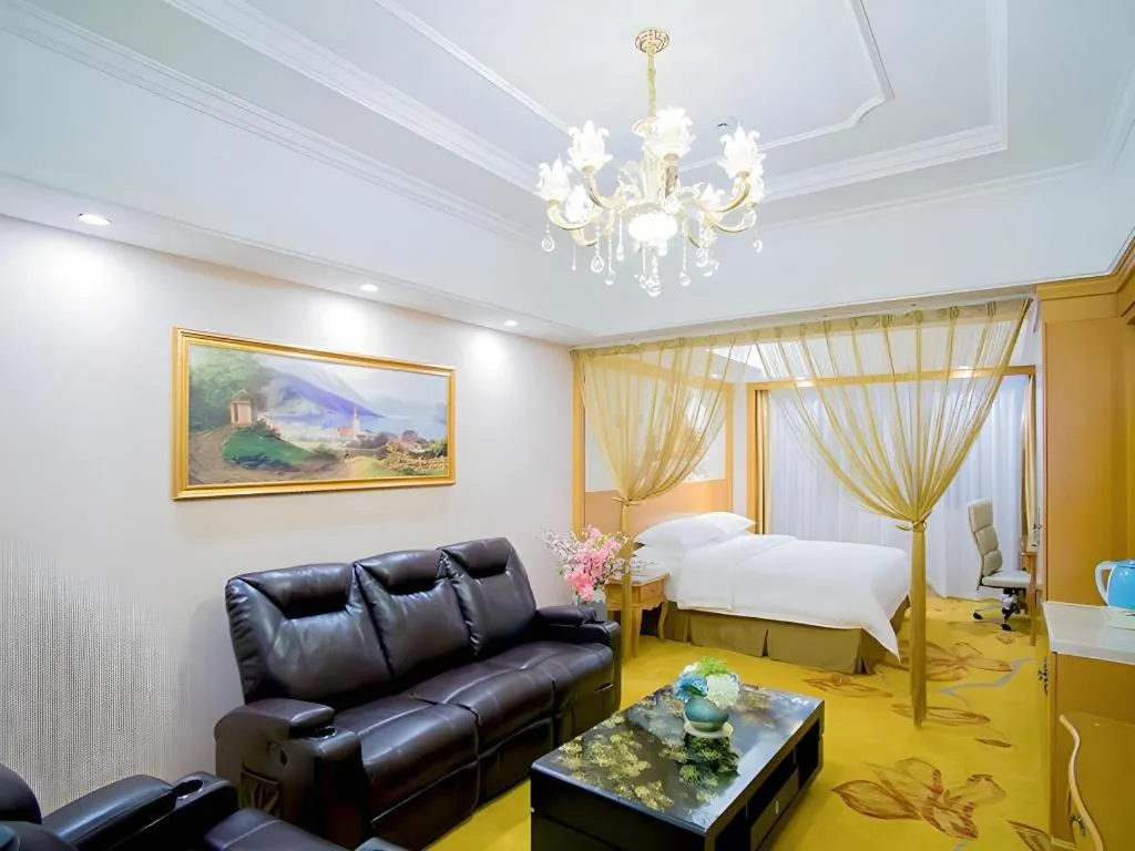 Bed in Vienna Hotel Shanghai Songjiang Market Miaoqian Street