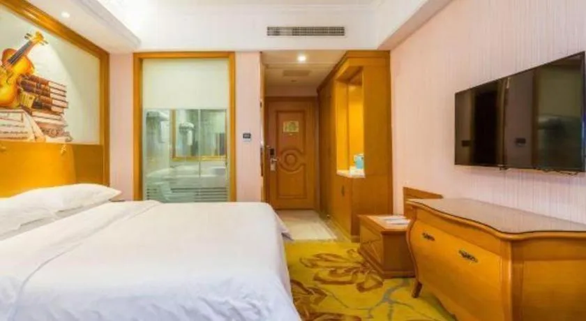 Bed in Vienna Hotel Shanghai Songjiang Market Miaoqian Street