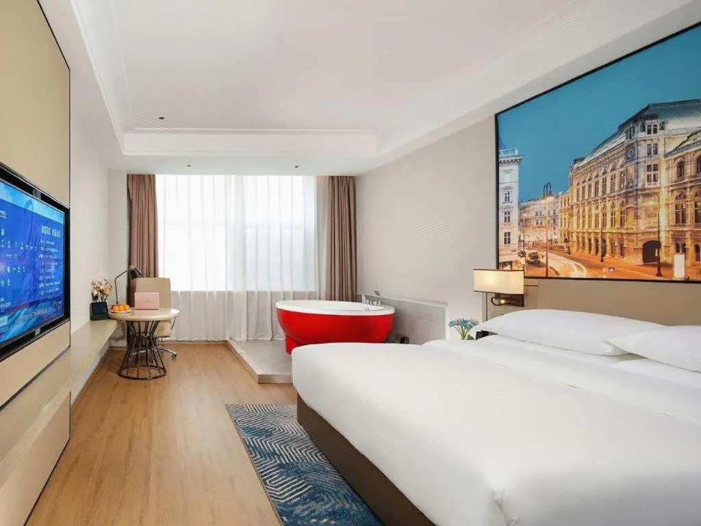 Bed in Vienna Hotel Shaanxi Xiianyang Yangling South Station