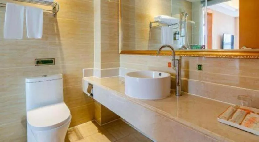 Vienna Hotel Chongqing West Station Southwesten Hospital