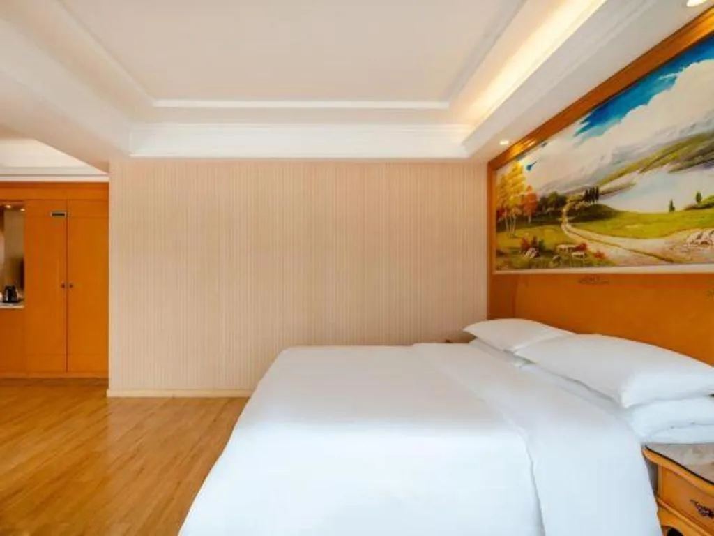 Bed in Vienna Hotel Chongqing West Station Southwesten Hospital