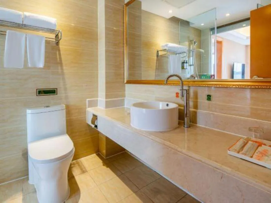 Vienna Hotel Chongqing West Station Southwesten Hospital