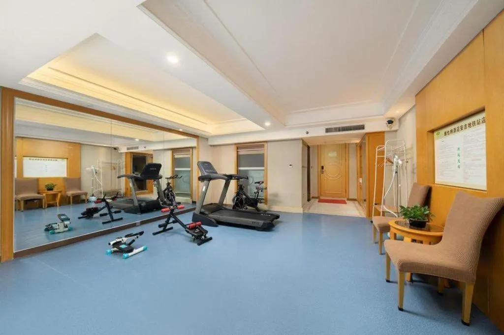 Vienna Hotel Nanning Anji Wanda 33rd Middle School Metro Station