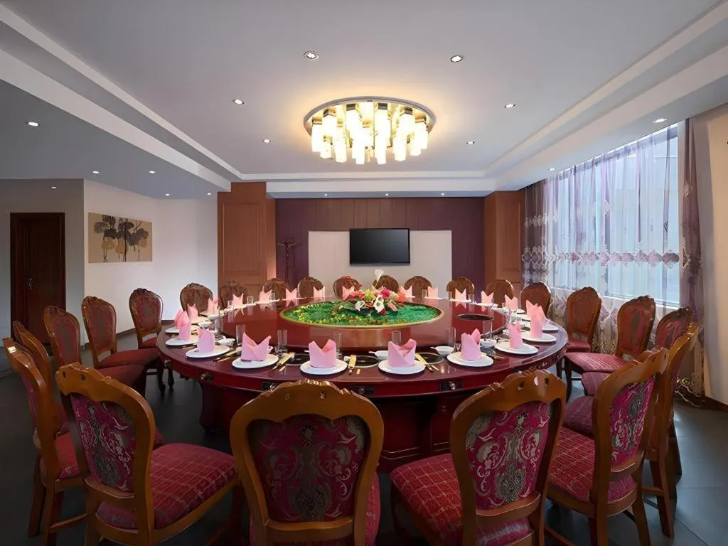 Vienna Hotel Nanning Anji Wanda 33rd Middle School Metro Station