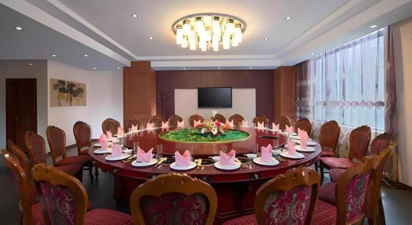 Vienna Hotel Nanning Anji Wanda 33rd Middle School Metro Station