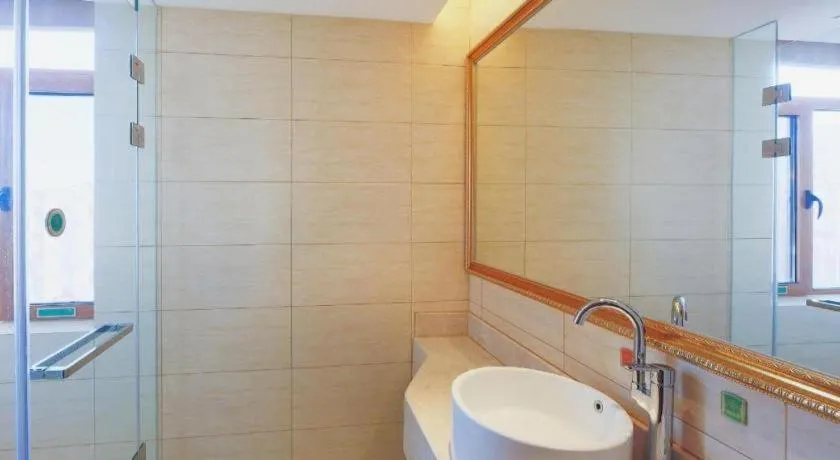 Vienna Hotel Jilin Dunhua High-Speed Railway Station