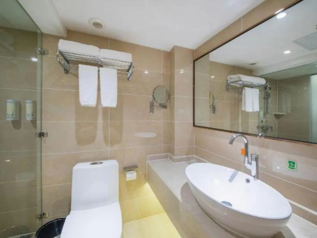 Vienna Hotel Chongqing Lijiatuo Pedestrian Street