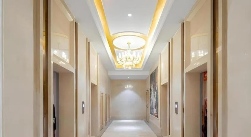 Vienna Hotel Chongqing Lijiatuo Pedestrian Street