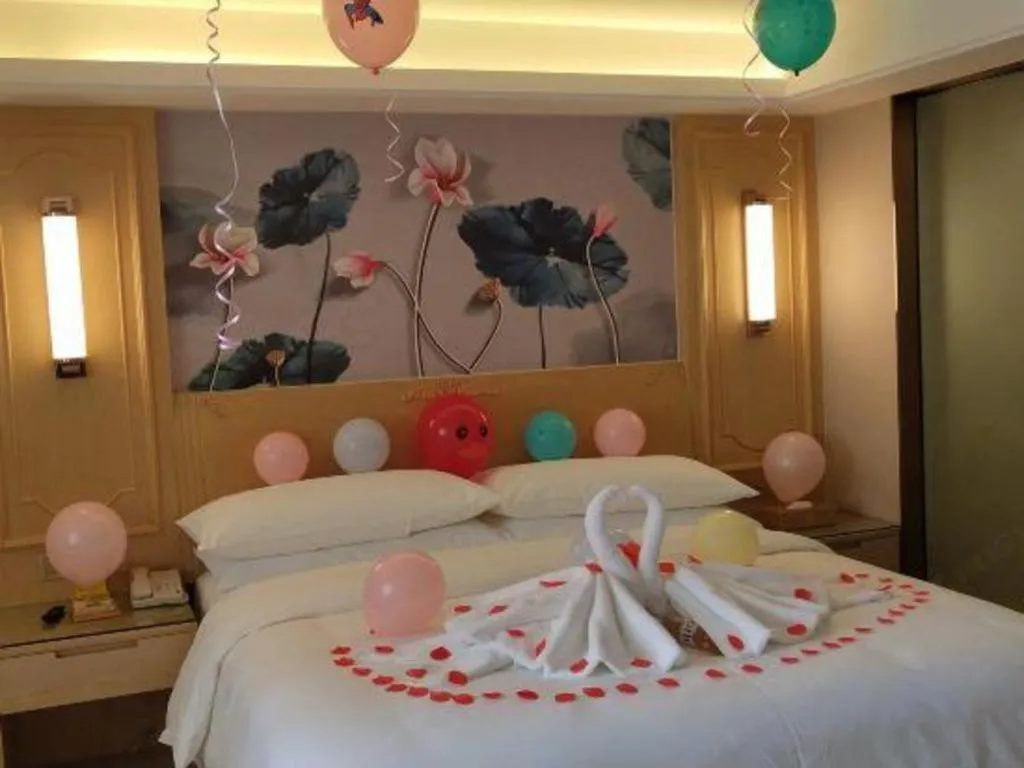 Bed in Vienna Hotel Chongqing Lijiatuo Pedestrian Street