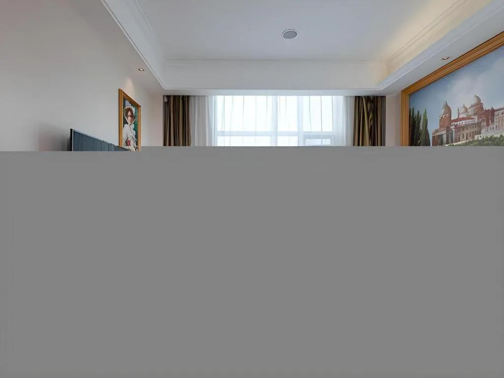 Vienna Hotel Hubei Jinzhou Changjiang University