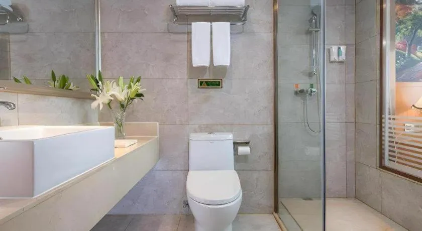 Vienna Hotel Hubei Jinzhou Changjiang University