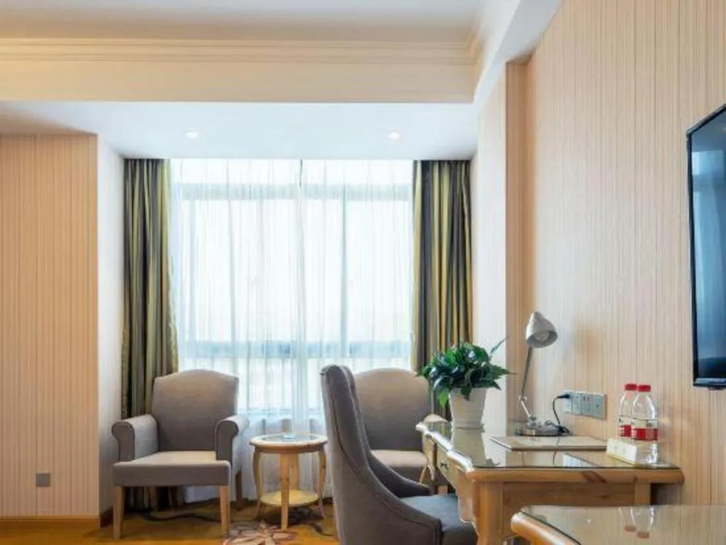 Vienna Hotel Anhui Jixi High-Speed Railway Station