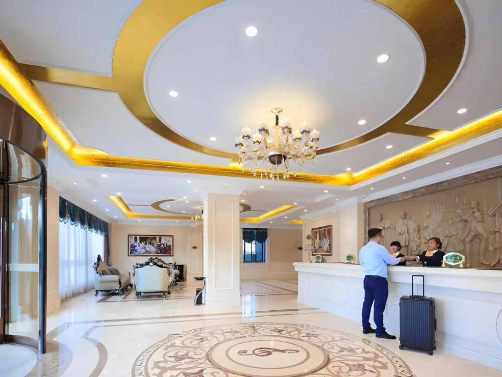 Vienna Hotel Anhui Jixi High-Speed Railway Station