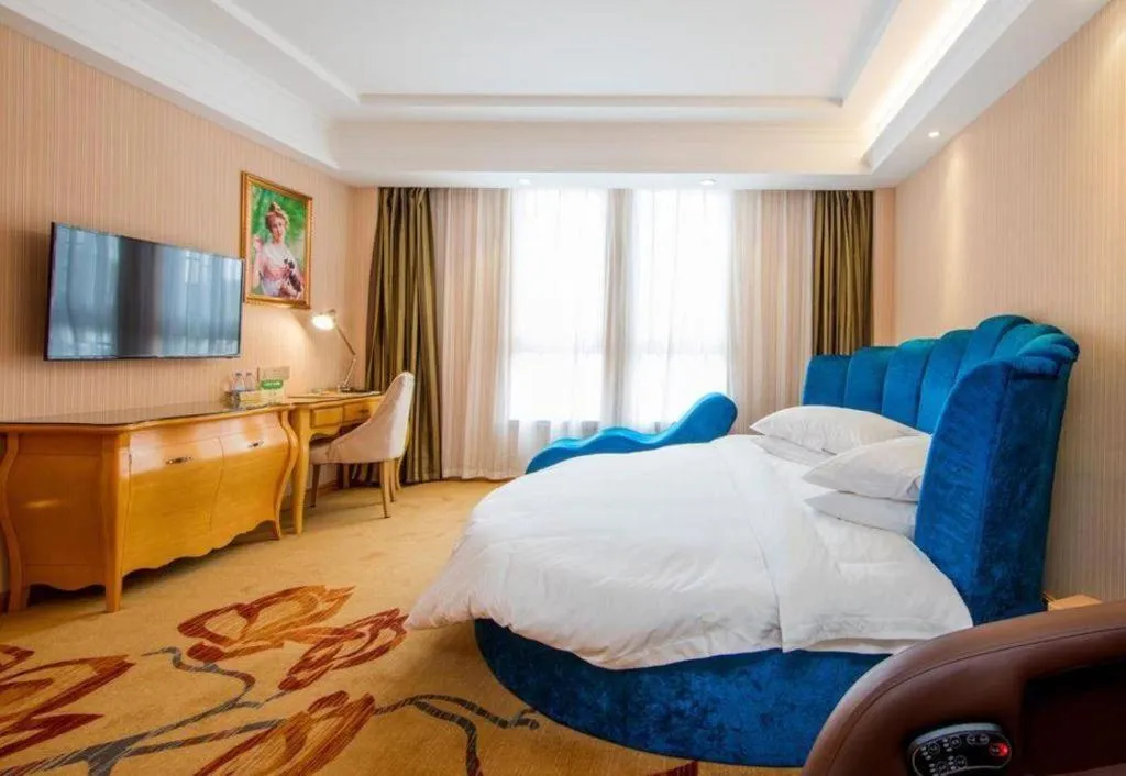 Bed in Vienna Hotel Guangxi Guilin Gongchengtianjie