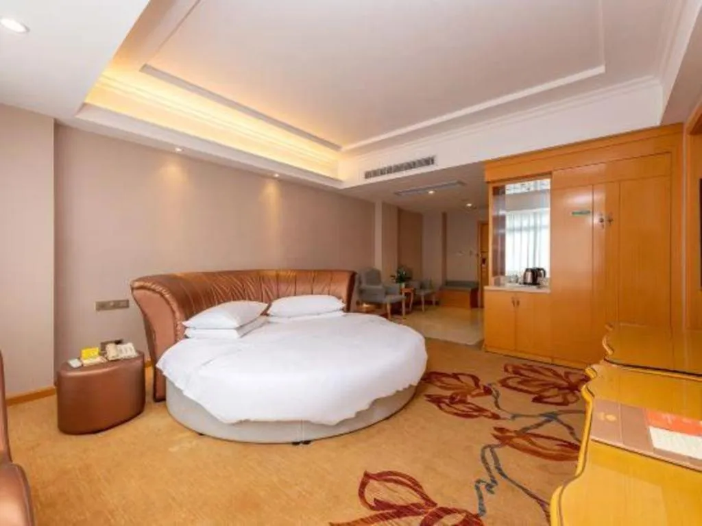 Bed in Vienna Hotel Guangxi Guilin Gongchengtianjie