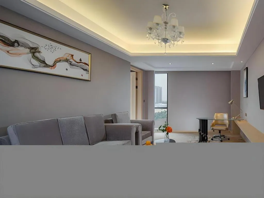 Vienna Hotel Guangdong Zhongshan Xiaolan High-Speed Railway Station