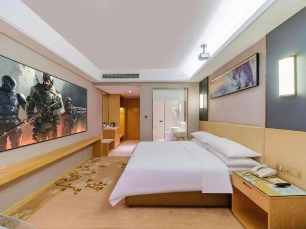 Bed in Vienna Hotel Guangdong Zhongshan Xiaolan High-Speed Railway Station