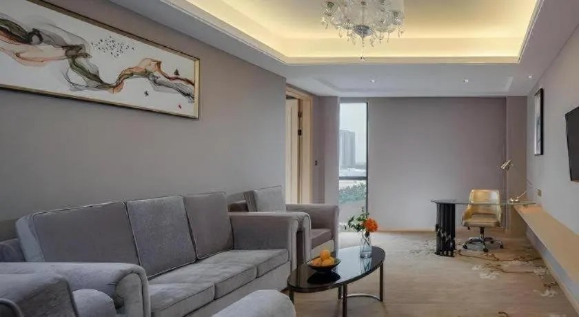 Vienna Hotel Guangdong Zhongshan Xiaolan High-Speed Railway Station