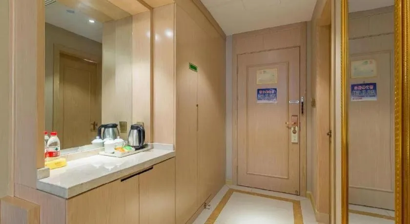 Vienna Hotel Xuzhou Junsheng Plaza Benteng Avenue Metro Station