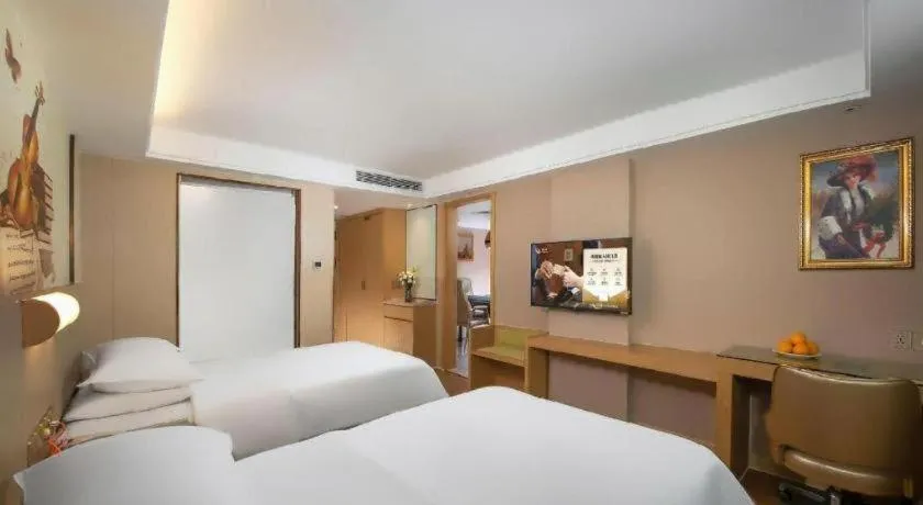 Bed in Venus International Hotel Guangdong Huizhou West Lake