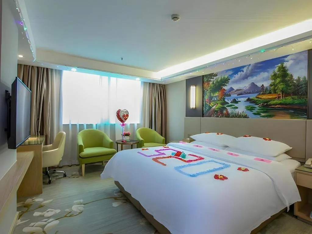 Bed in Venus International Hotel Guangdong Huizhou West Lake