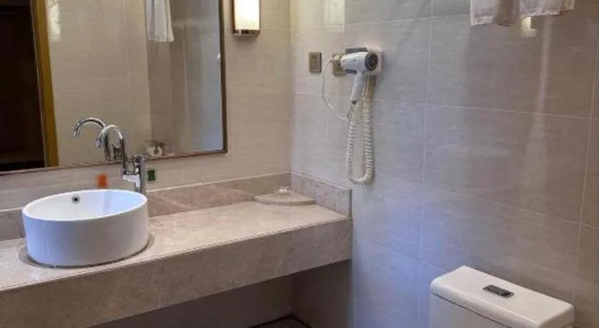 Vienna Hotel Fuzhou Changle Shouzhan Hangcheng Metro Station