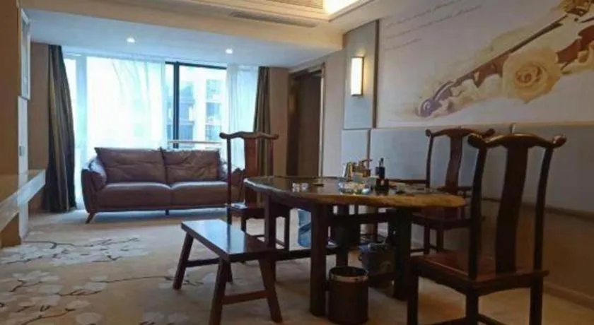 Vienna Hotel Fuzhou Changle Shouzhan Hangcheng Metro Station