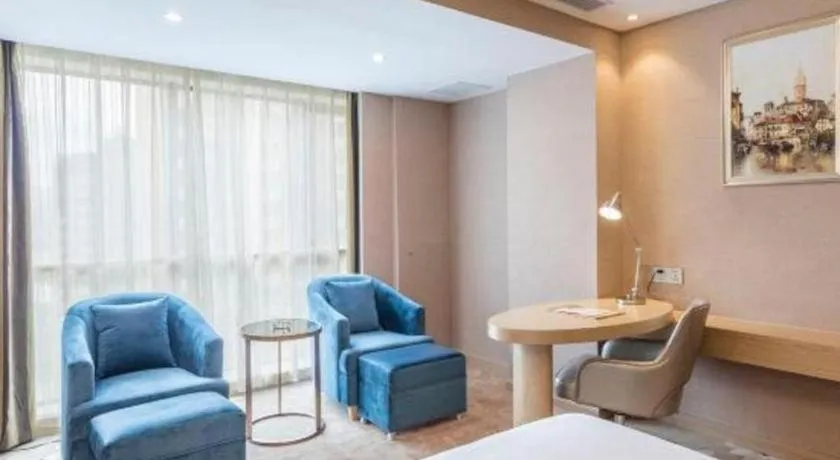 Vienna Hotel Fuzhou Changle Shouzhan Hangcheng Metro Station